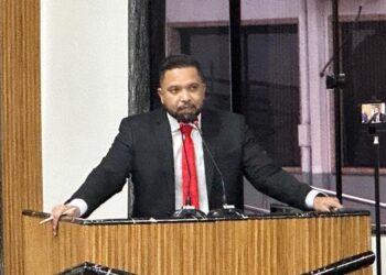 Vereador Fernando Silva faz discurso enfático em sessão na Câmara Municipal “eu sou igual ferro”