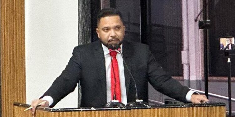 Vereador Fernando Silva faz discurso enfático em sessão na Câmara Municipal “eu sou igual ferro”