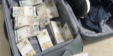 Bomba: empresários do Amazonas são presos com R$ 1,2 milhão em malas no aeroporto de Brasília
