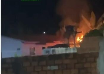 Incêndio em casa no Jardim das Oliveiras mobiliza bombeiros em Pimenta Bueno