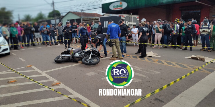 Motociclista da morte para ao lado é executa: VEJA O VÍDEO