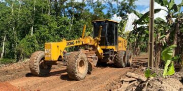 SEMAGRIC: Prefeitura intensifica recuperação de ramais e estradas nas regiões atingidas pela última cheia do rio Madeira