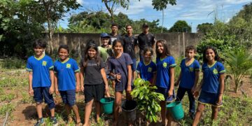 Parceria entre BPA e Escola de Flor da Serra promove recuperação de nascente.