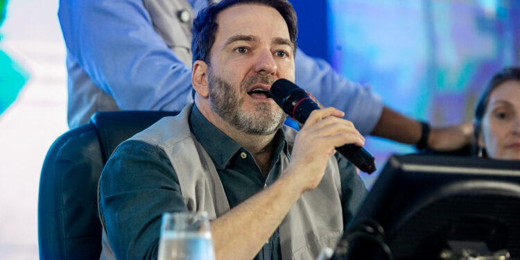 Presidente da Alero reconhece atuação dos vereadores e do prefeito Affonso Cândido durante sessão solene em Ji-Paraná