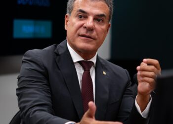 “Silêncio administrativo”: projeto define prazo para resposta em processos administrativos públicos