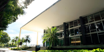 STF mantém lei de SP que obriga supermercados a oferecer carrinhos adaptados para crianças com deficiência