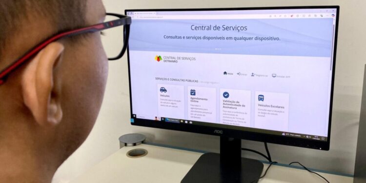 População pode acessar serviços do Detran-RO em tempo integral pela internet, mesmo no feriado prolongado
