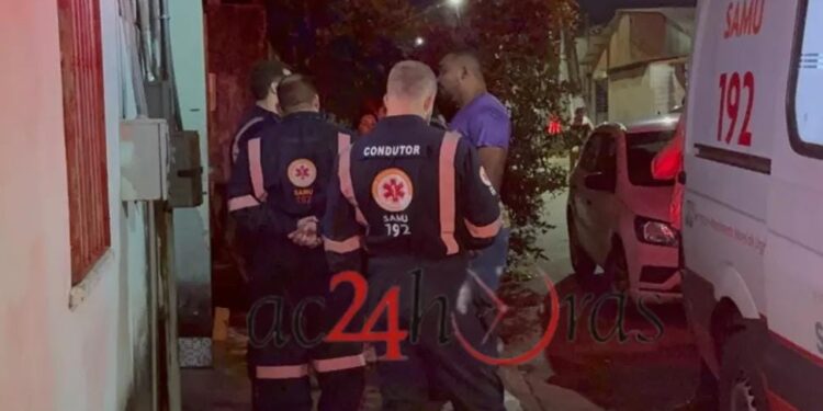 Mulher é encontrada morta dentro de casa na Baixada da Sobral