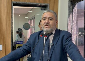 Vereador Everaldo Fogaça vota favorável aos pisos nacionais do magistério e agentes de endemias de Porto Velho 