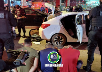 Três suspeitos são presos com arma de fogo após homem ser baleado – veja vídeo