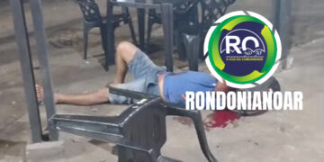 Homem é agredido a pauladas por populares na zona sul – VEJA O VÍDEO