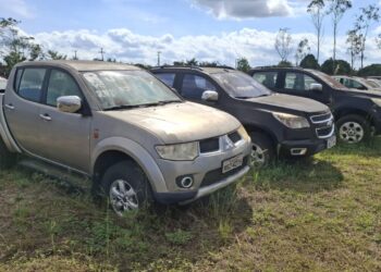 Mais de 1.300 veículos conservados estão à venda em cinco leilões do Detran-RO; saiba como participar