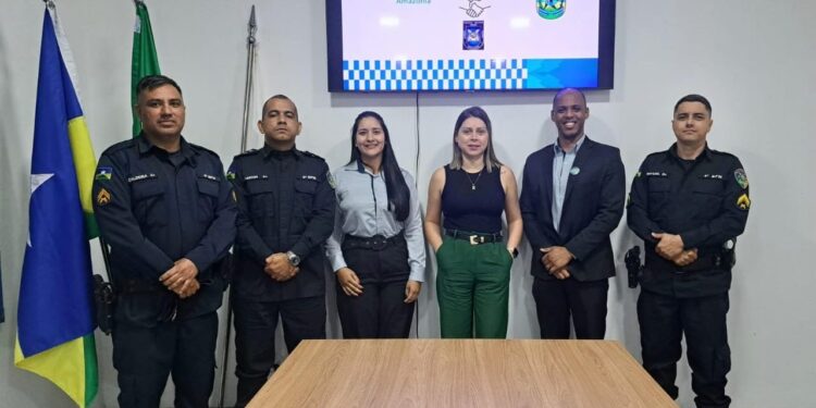 Polícia Militar firma parceria com Banco Sicoob Amazônia em apoio ao Programa Polícia Militar Mirim