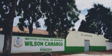 Luizinho Goebel solicita calçamento no entorno da Escola Wilson Camargo em Vilhena
