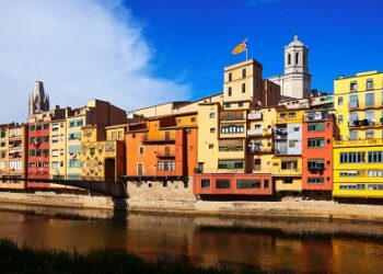 Cidades espanholas atraem trabalhadores estrangeiros com oportunidades e qualidade de vida acessível