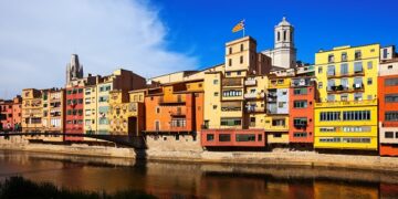 Cidades espanholas atraem trabalhadores estrangeiros com oportunidades e qualidade de vida acessível