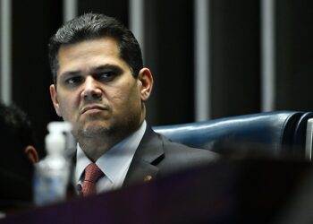 Davi defende Congresso e diz que rejeição de vetos não aumenta conta de energia