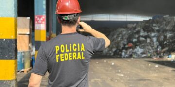 PF incinera 1,4 toneladas de drogas em Manaus