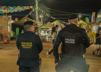 Governo de RO fortalece segurança com policiamento no Arraial Flor do Maracujá, em Porto Velho