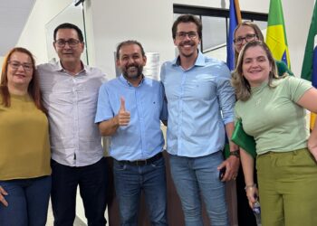 Deputado Laerte Gomes entrega escola revitalizada em Nova Estrela, distrito de Rolim de Moura
