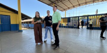 Escola Maria Izaura recebe serviço de climatização após décadas de espera