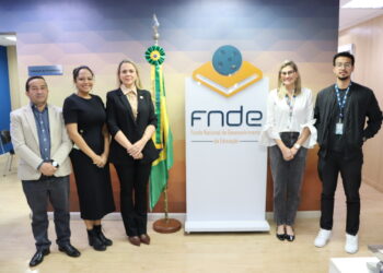 Deputada Cláudia de Jesus articula retomada de obras educacionais em Rondônia com o FNDE