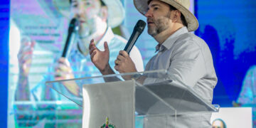 Deputado Alex Redano convida população para prestigiar os 40 anos da Expoari