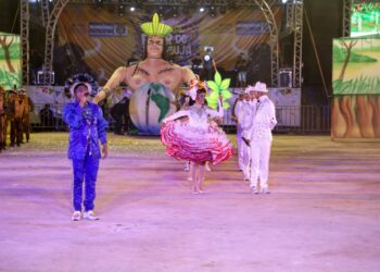 Nova Junina do Orgulho promete emocionar com tema “O Sonho de um Vaqueiro” no Arraial Flor do Maracujá