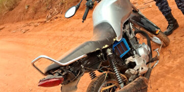 MAIS UMA MOTOCICLETA COM RESTRIÇÃO DE ROUBO/FURTO É RECUPERADA PELA POLÍCIA MILITAR