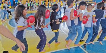 Alegria, descontração e brincadeiras marcam retomada das atividades da turma de Agentes Mirins da Cidadania no Trânsito