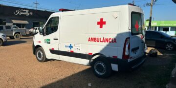 Ambulância chega a Candeias do Jamari com recurso destinado por Cláudia de Jesus