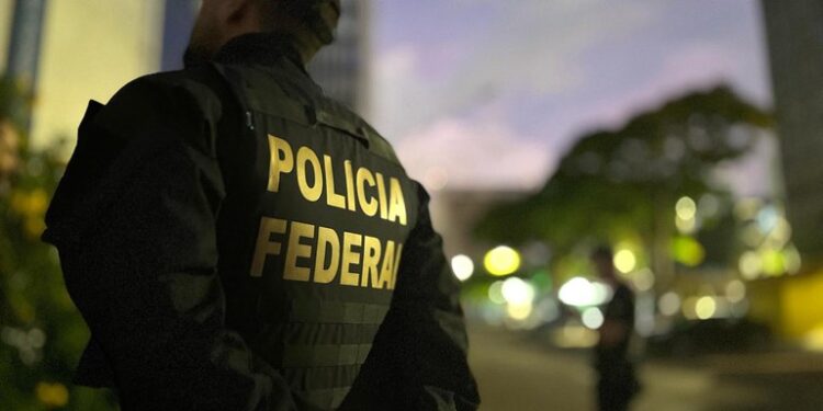 PF apreende mais de R$ 1 milhão em essência de narguilé contrabandeada em Dourados/MS