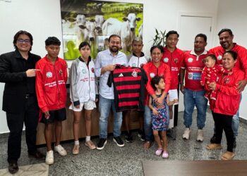 Atletas do projeto Fla Kids agradecem apoio do deputado Laerte Gomes