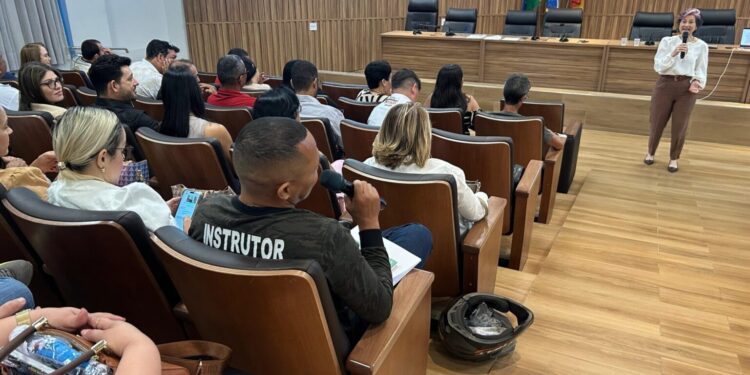 Instrutores de Trânsito participam de encontro pedagógico promovido pelo governo de RO, em Porto Velho