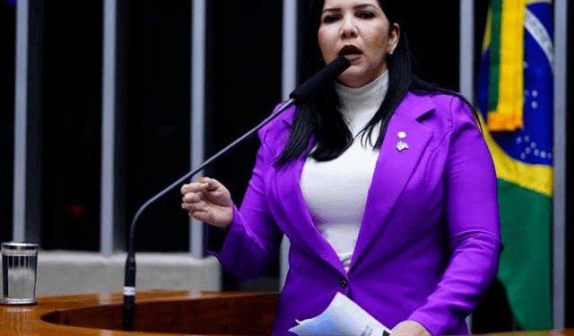 Cristiane Lopes cobra providências urgentes após cancelamento de 12 voos da Azul em Rondônia