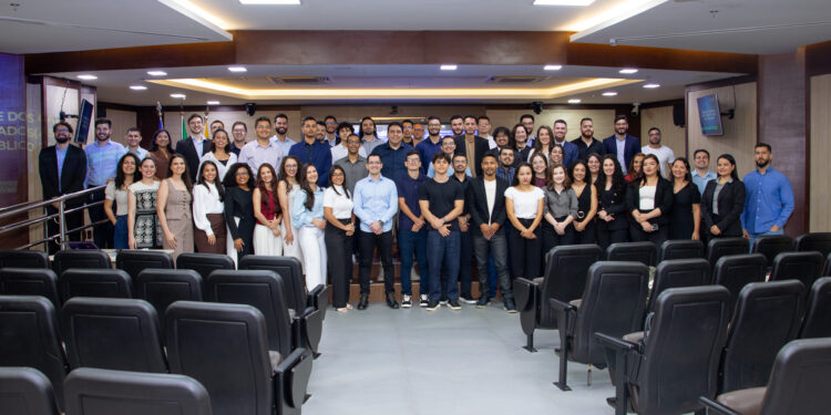 Mais de 60 novos(as) servidores(as) aprovados(as) no concurso de 2024 tomam posse no TJRO