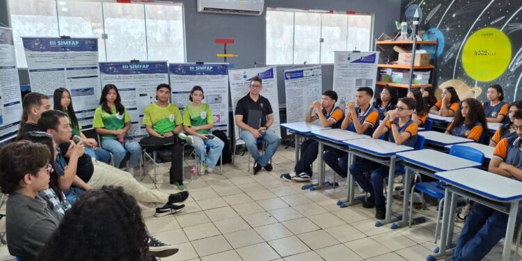 Feira de Ciência, Tecnologia e Inovação fortalece o ensino e a pesquisa em escola de Porto Velho