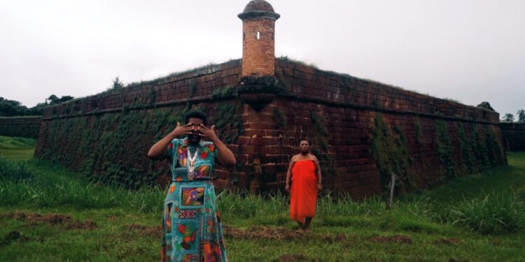 Marcela Bonfim lança clipe gravado no Forte Príncipe da Beira em homenagem à resistência negra na Amazônia