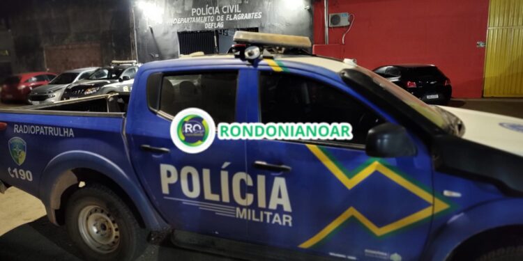 Mulher chama a Polícia Militar após ser agredida pelo companheiro em Porto Velho e acaba presa junto com ele