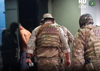 AÇÃO CONJUNTA ENTRE AS POLÍCIAS CIVIS DE RONDÔNIA E AMAZONAS RESULTA NA PRISÃO DE DOIS INVESTIGADOS POR ROUBO E HOMICÍDIO