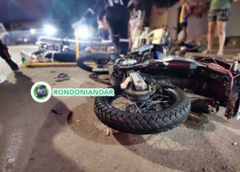 Motociclista é encaminhado ao JPII após colisão frontal com carro