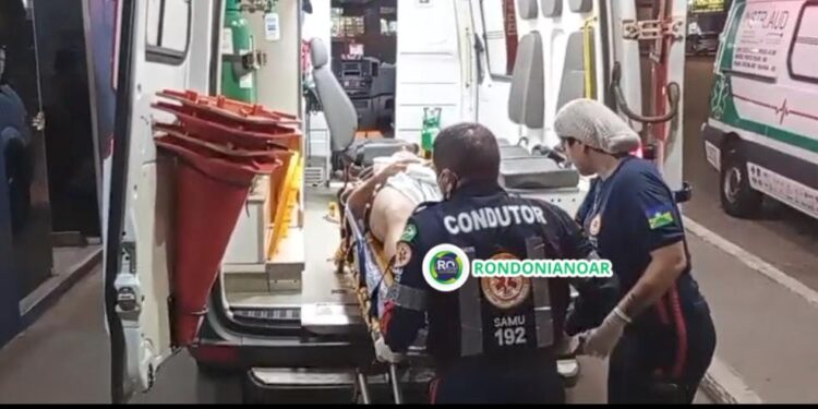 Homem esfaqueado é socorrido e transferido para hospital João Paulo II