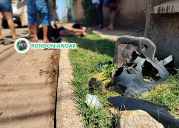 Grave acidente de trânsito deixa duas vítimas feridas após colisão de duas motocicletas