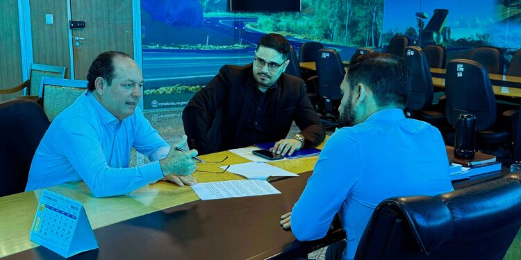 Deputado Pedro Fernandes garante avanços em obras viárias que beneficiam Cujubim, Machadinho e Ariquemes