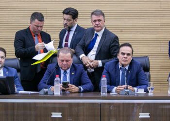 Deputados aprovam R$ 1,5 milhão para uniformes da Polícia Penal