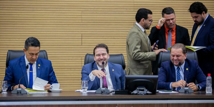 Alero aprova mais de R$130 milhões para a saúde do Estado