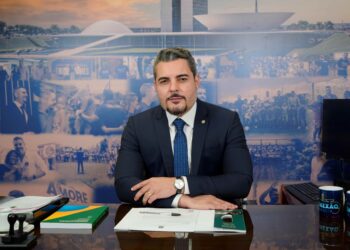 Thiago Flores apresenta PEC que transfere julgamentos de autoridades do STF para o STJ