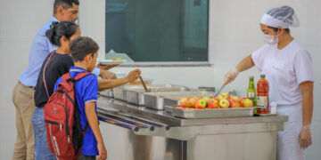 Governo de RO ultrapassa 4 milhões de refeições servidas a pessoas vulneráveis através do programa Prato Fácil