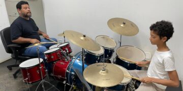 GRATUITO Som na Leste abre vagas para dança criativa, canto coral, teatro e instrumentos