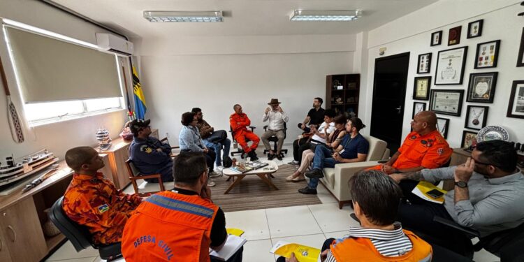 Semtel lidera força-tarefa para retorno do embarque pela Praça da Estrada de Ferro Madeira-Mamoré